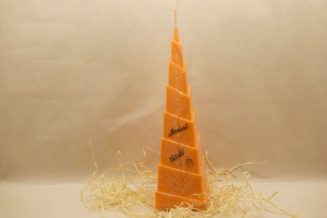 Svíčka pyramida lososová s textem