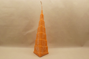 Svíčka pyramida lososová