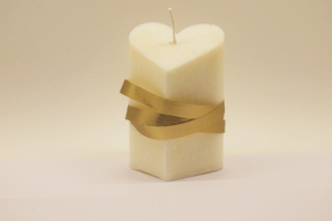 Svíčka Srdce střední White chocolate - Bílá čokoláda